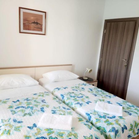 Apartment Luna Tribunj Tribalj 外观 照片