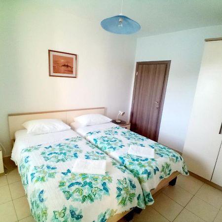 Apartment Luna Tribunj Tribalj 外观 照片