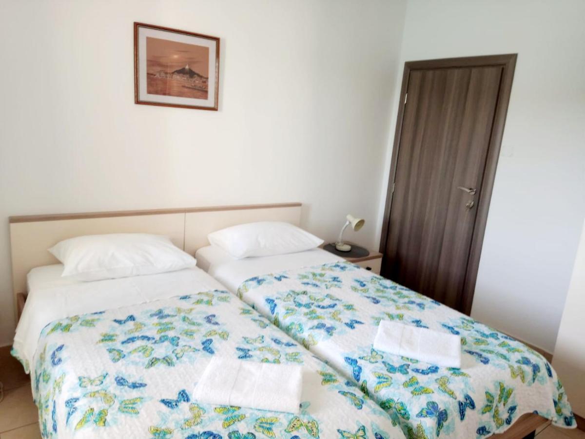 Apartment Luna Tribunj Tribalj 外观 照片