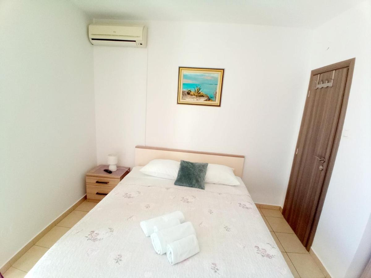 Apartment Luna Tribunj Tribalj 外观 照片