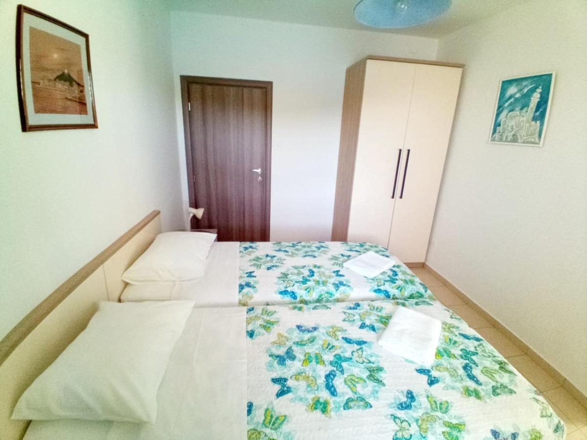 Apartment Luna Tribunj Tribalj 外观 照片