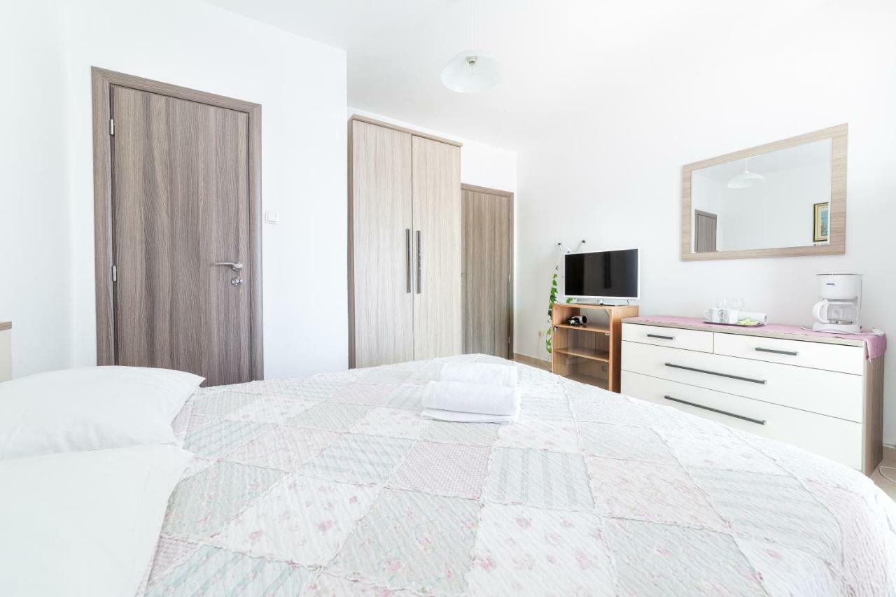 Apartment Luna Tribunj Tribalj 外观 照片